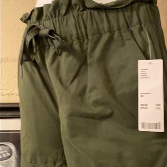 NWT UrbanOutfitters HighWaist Cargo Pants Green XS - Picture 5 of 6